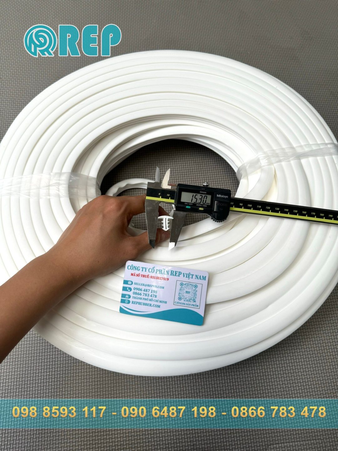 Ron silicon trắng chữ T 15.3x15x1.2