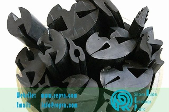 Gioang cao su cua nhom cua nhua chu U 07 min